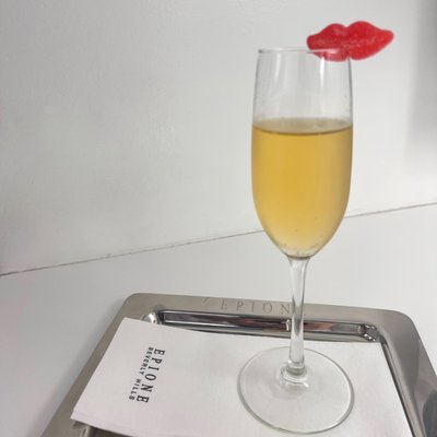 Simon Ourian, MD by null