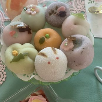 Chikara Mochi - White and Red bean Mochi - Bakeries Near Me - Gardena, California