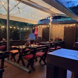 Mon Ami - Outdoor seating area