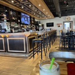Las Palmas - Nice bar area..