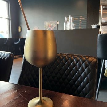 Fancy Burger - Hand-scooped Häagen-Dazs Chocolate Shake - Burgers Near Me - Orem, Utah