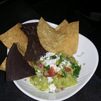 Yard House - Guacamole and chips - Bars Near Me - Houston, Texas Yard House - Guacamole and chips - Bars Near Me - Houston, Texas