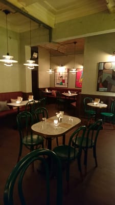 Gibson Bar by null