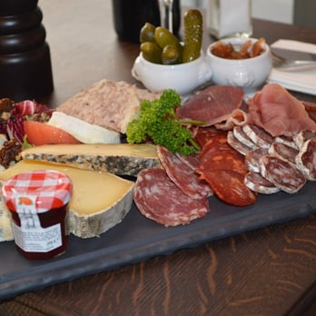 L'Argument - Brasseries Near Me - Paris, 75 L'Argument - Brasseries Near Me - Paris, 75