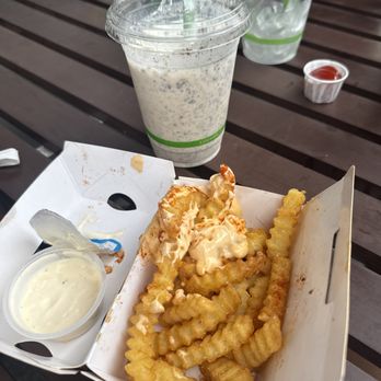 Shake Shack South Lake Union - Fast Food Near Me - Seattle, Washington