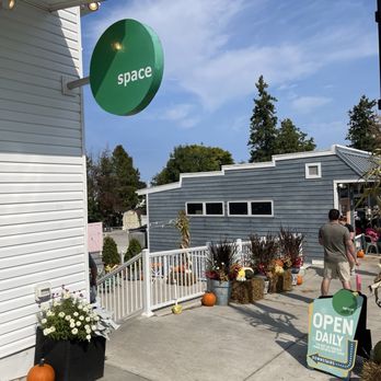Space - Gift Shops Near Me - Sister Bay, Wisconsin