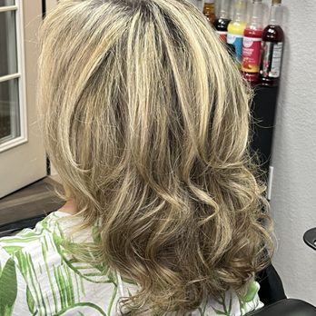 Hair by Lizz Cue - Highlights and style - Hair Salons Near Me - Spring, Texas Hair by Lizz Cue - Highlights and style - Hair Salons Near Me - Spring, Texas
