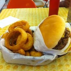 B & J's 105 Grocery and Deli - Heaven!!!!
