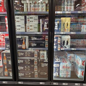 H-E-B - ows a display of beer in a cooler - Grocery Near Me - San Antonio, Texas H-E-B - ows a display of beer in a cooler - Grocery Near Me - San Antonio, Texas