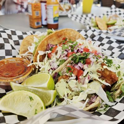 Mariscos El Chito by null