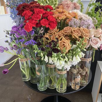 Pollen Coffee & Flowers - flower bar - Flowers & Gifts Near Me - Asheville, North Carolina