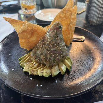 Bar Hummingbird - Ahi tuna tartare - Cocktail Bars Near Me - Castle Rock, Colorado