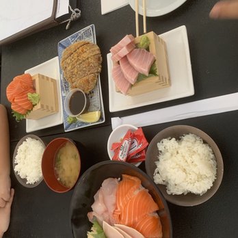 Waraku - Izakaya Near Me - Torrance, California