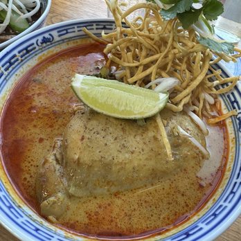 Fat Mao - Khao Soi - Asian Fusion Near Me - Vancouver, British Columbia