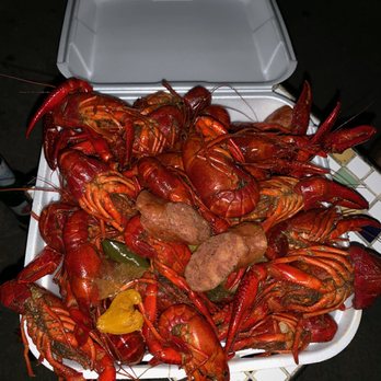 The Upper Quarter - Look at those beauties!  The claws had so much meat in them since they are so big.  Top notch job by Jeff!  Prepare for the heat! - Bars Near Me - New Orleans, Louisiana