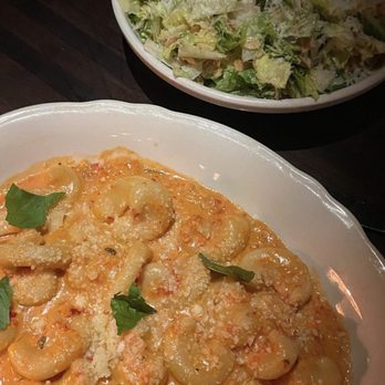 Gilt Bar - Vodka rigatoni - New American Near Me - Chicago, Illinois