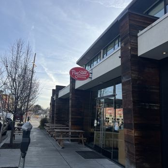 Pine State Biscuits - Reno - Outside - Breakfast & Brunch Near Me - Reno, Nevada