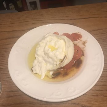 Tapeo - Burrata - Tapas Bars Near Me - Barcelona, B