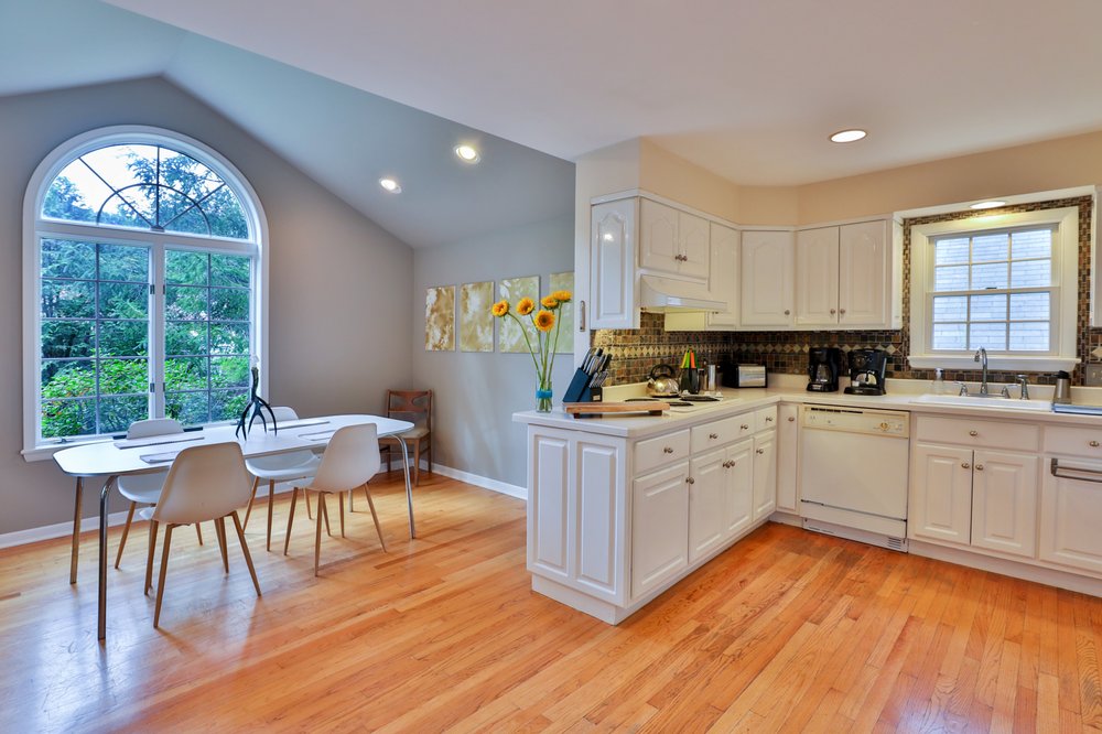 PHOENICIA HIDEAWAY Updated May 2024 12 Photos 10 Esopus Ave, Phoenicia, New York