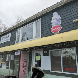 Tenney's Snack Bar & Redemption