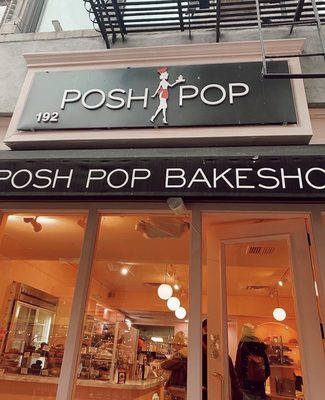 Posh Pop Bakeshop by null