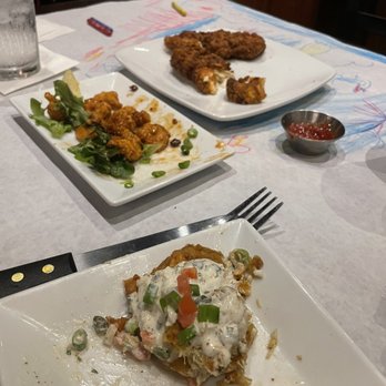 Half Shell Oyster House - Chicken fingers, spicy shrimp and fried green tomatoes with crab cakes, all delicious! - Cajun/Creole Near Me - Pelham, Alabama