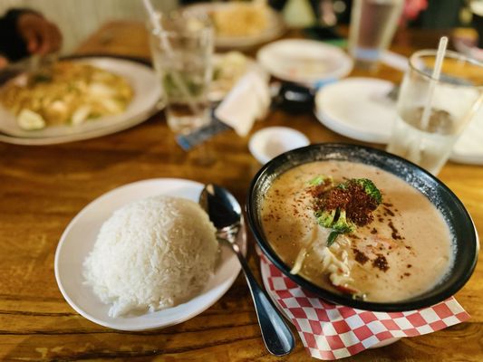 Bite a Bit Thai & Sushi by null