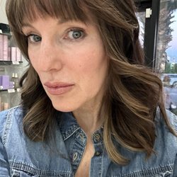 Salon Jarick - Shaun did a full highlight, shadow root and caramel toner. Master colorist.