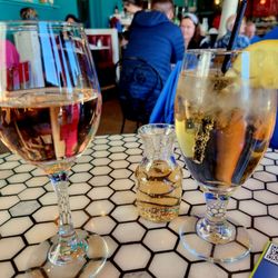 Le Hibou - Rose and a rye/ginger