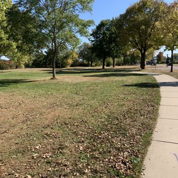 Minnehaha Park - Along the path - Parks Near Me - Minneapolis, Minnesota Minnehaha Park - Along the path - Parks Near Me - Minneapolis, Minnesota