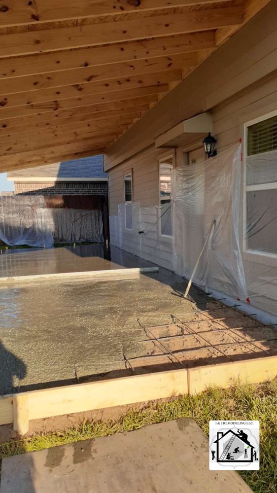 Slide of I & J Remodeling