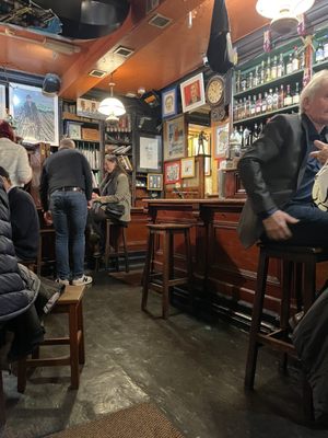 Tigh Neachtain by null