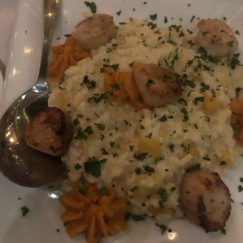 Robert's Scratch Kitchen - pumpkin risotto with scallops - New American Near Me - Totowa, New Jersey Robert's Scratch Kitchen - pumpkin risotto with scallops - New American Near Me - Totowa, New Jersey