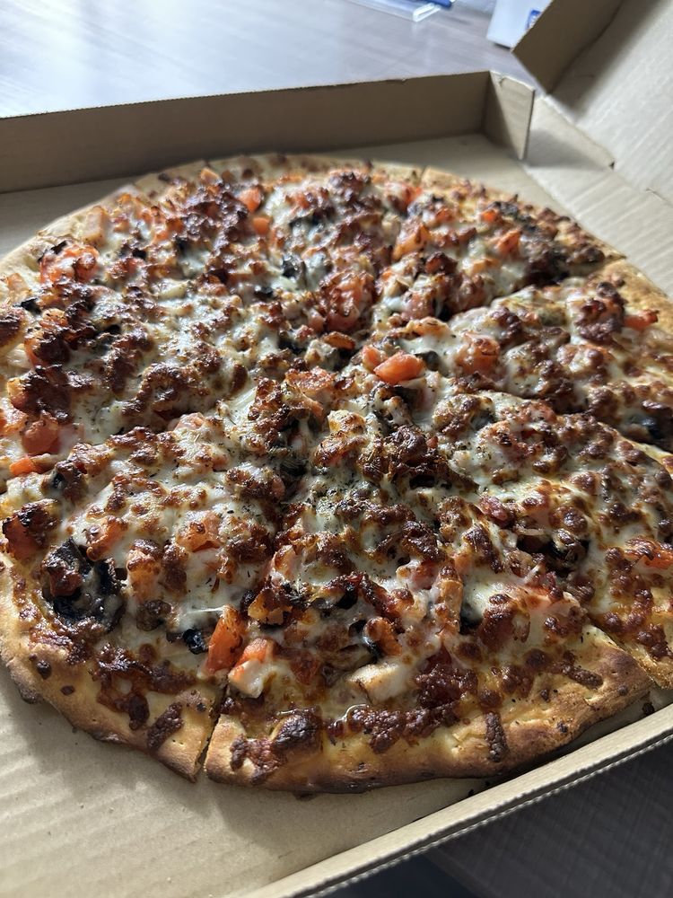 Food from Vigilante PIzza