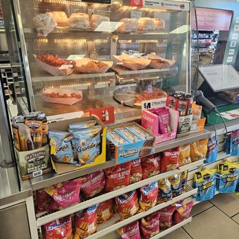 7-Eleven - Pizza wings and etc - Convenience Stores Near Me - Northridge, California