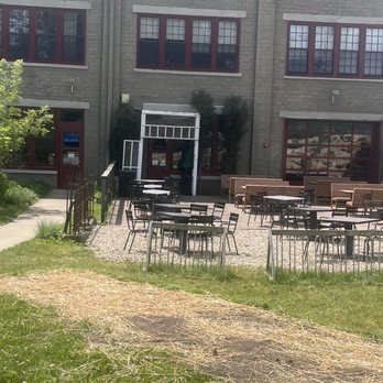 Lock 15 Brewing Co. - Outside view of Lock 15 - Brewpubs Near Me - Akron, Ohio