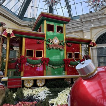 Bellagio - Christmas - Hotels Near Me - Las Vegas, Nevada Bellagio - Christmas - Hotels Near Me - Las Vegas, Nevada