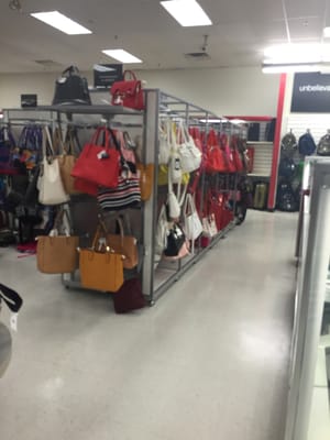 TJ MAXX - Updated December 2025 - 11 Reviews - 500 E Sandford Blvd
