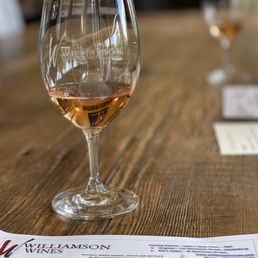 Adore Rosé DCV Grenache Adore Rosé DCV Grenache