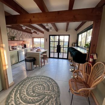 The Bygone - The Den -- common space - Hotels Near Me - Wimberley, Texas