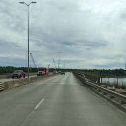 John C. Waldron Memorial Bridge - Driving across to Pierre