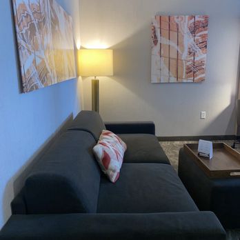 SpringHill Suites by Marriott Chattanooga North/Ooltewah - Sitting area in room - Hotels Near Me - Ooltewah, Tennessee SpringHill Suites by Marriott Chattanooga North/Ooltewah - Sitting area in room - Hotels Near Me - Ooltewah, Tennessee