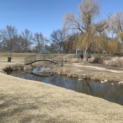 Lakeview Park - Beautiful park just opposite of the playground on the other side of the hill