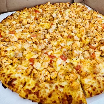 Curry Pizza House Fremont Mission - Butter Chicken Pizza ($27.99) - Pizza Near Me - Fremont, California