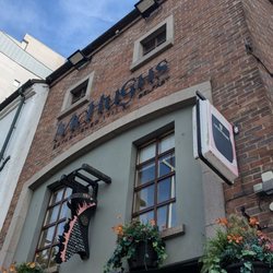 McHugh's - Exterior