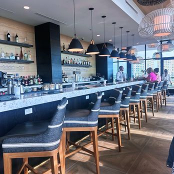 Oyster River - Beautiful and clean with a modern chic feel - Bars Near Me - Palmetto, Florida Oyster River - Beautiful and clean with a modern chic feel - Bars Near Me - Palmetto, Florida