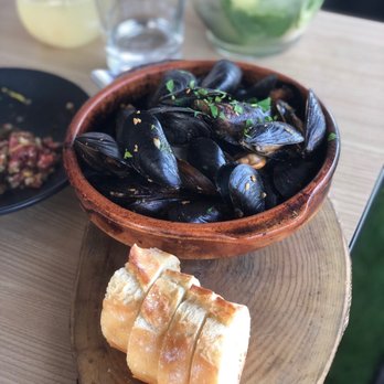 Tapagria Spanish Tapas - Sherry Garlic Mussels - Spanish Near Me - Markham, Ontario Tapagria Spanish Tapas - Sherry Garlic Mussels - Spanish Near Me - Markham, Ontario