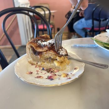 De Laatste Kruimel - Apple pie - Coffee & Tea Near Me - Amsterdam, New Hampshire