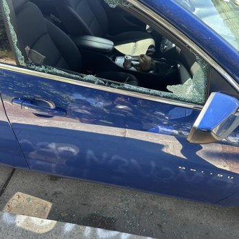 American Auto Glass - Broken Window - Auto Glass Services Near Me - Los Angeles, California American Auto Glass - Broken Window - Auto Glass Services Near Me - Los Angeles, California