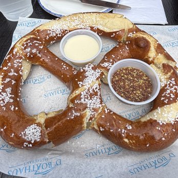 D’Boathaus - Bavarian Pretzel with dips - New American Near Me - Hewitt, New Jersey